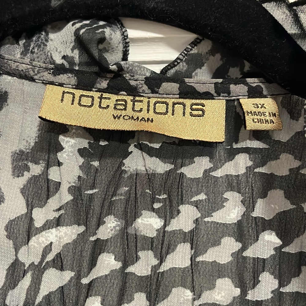 Printed wrap. 3X - Picture 2 of 3